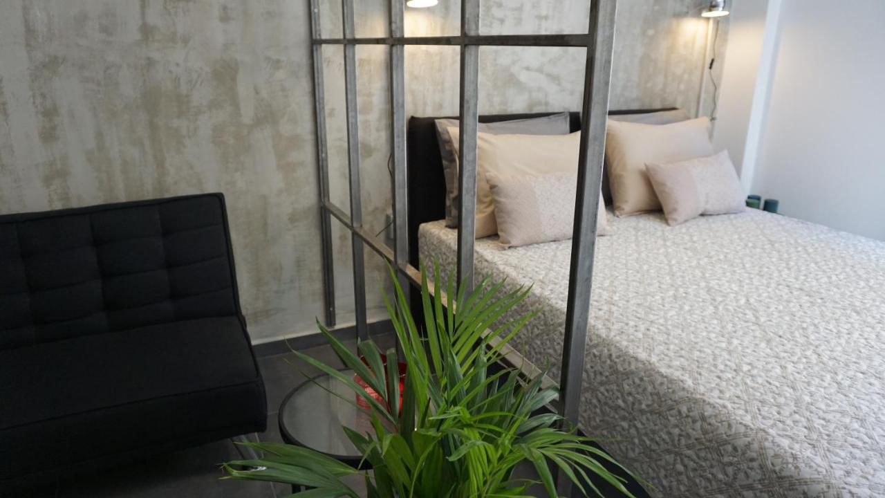 Virginia'S Boutique Apartments Ateny Zewnętrze zdjęcie